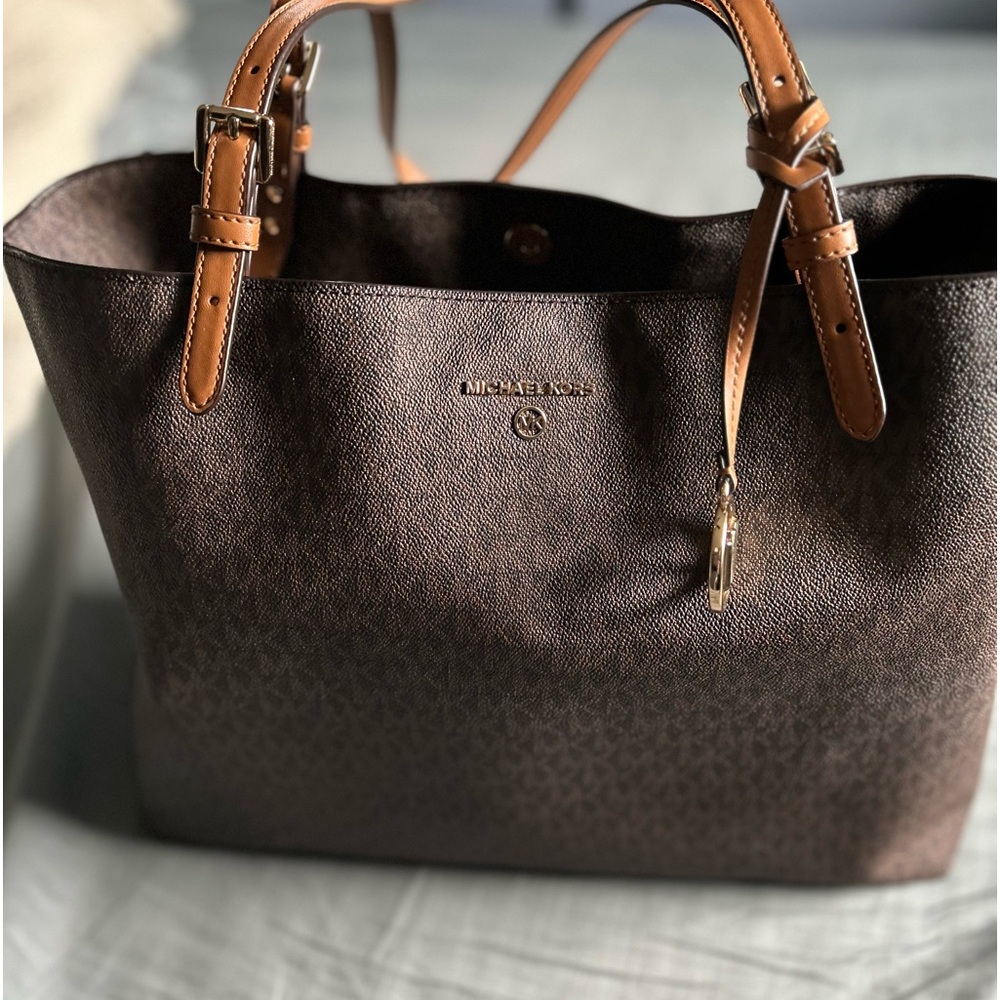 Like New Michael Kors tote.  Signature Brown tote bag